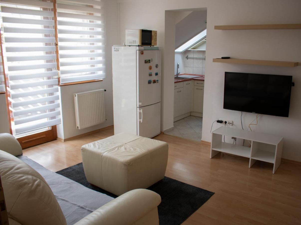 Csalogany Apartman Apartment Szekszard Luaran gambar