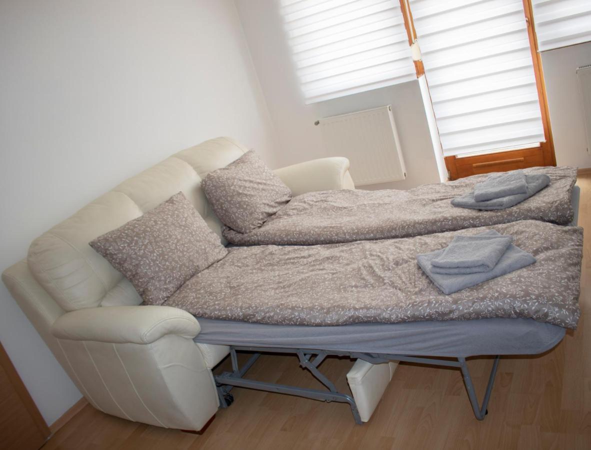 Csalogany Apartman Apartment Szekszard Luaran gambar