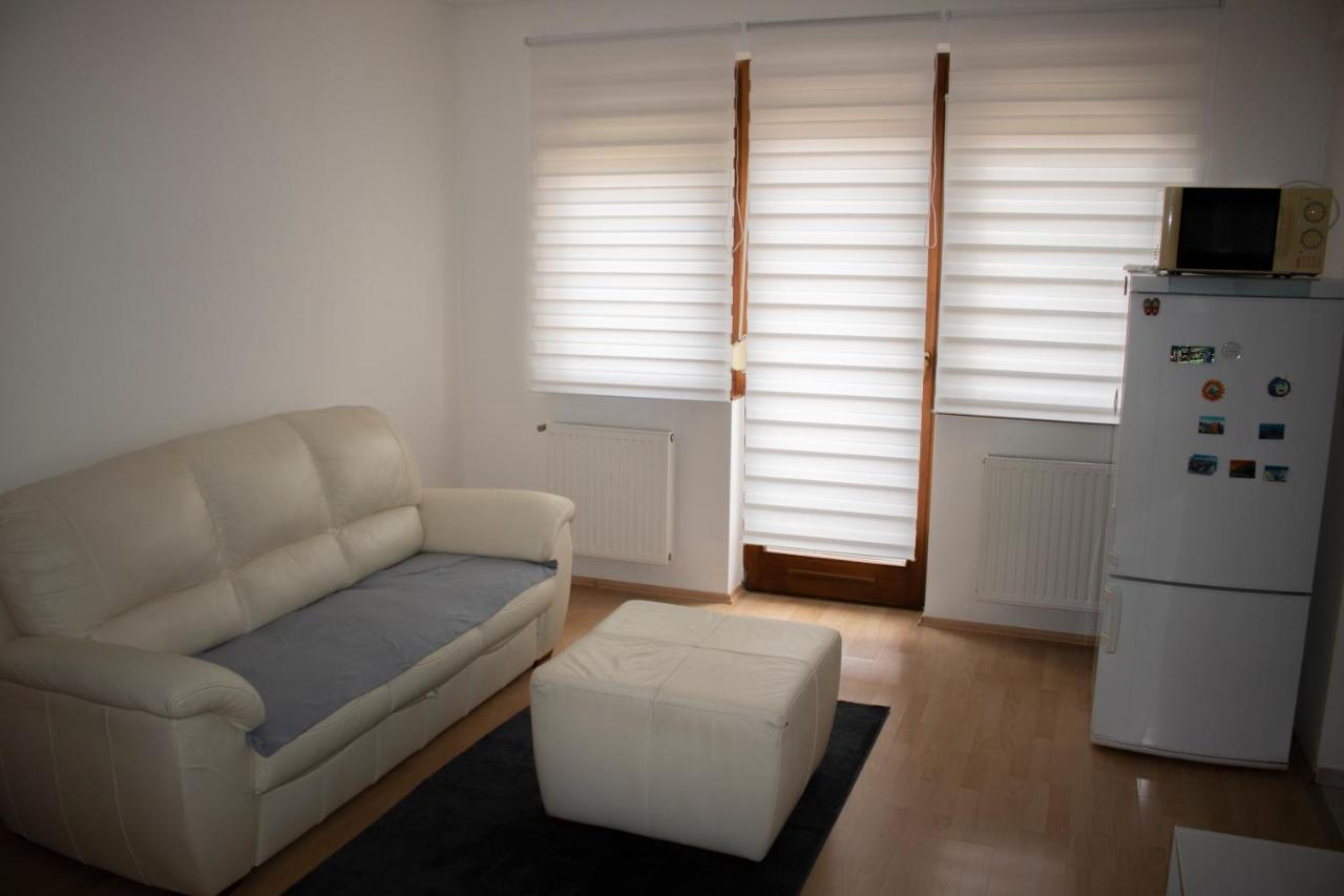 Csalogany Apartman Apartment Szekszard Luaran gambar