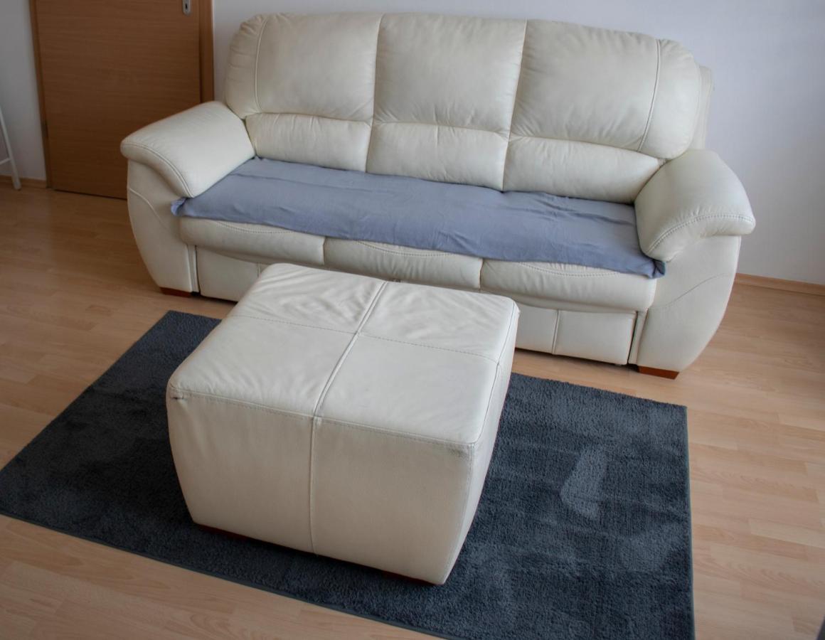 Csalogany Apartman Apartment Szekszard Luaran gambar