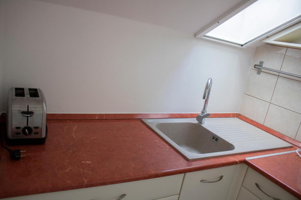 Csalogany Apartman Apartment Szekszard Luaran gambar
